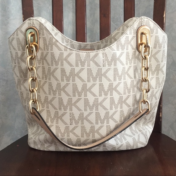 Michael Kors Handbags - Michael Kors Vanilla Lilly Tote Shoulder Bag Purse